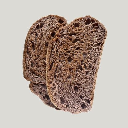 ซาวโดวจ์ข้าวเจ้าสีนิล (Black rice sourdough loaf)